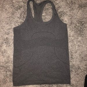 Lululemon tank top size 6